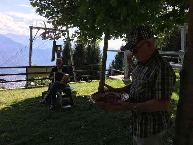 Bild in Grotto Curzutt Monte Carasso